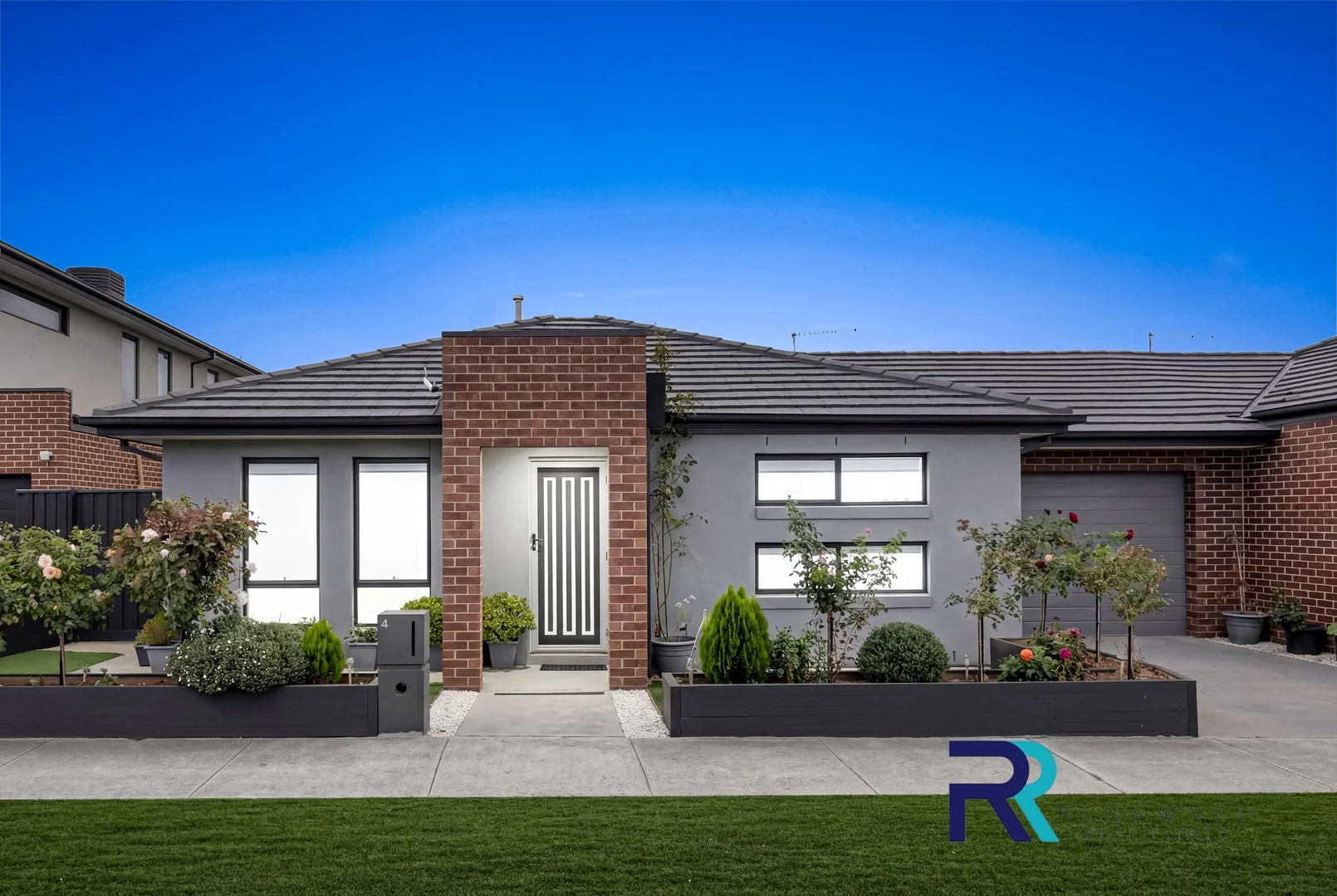 4 TAPIOCA STREET, Manor Lakes VIC 3024