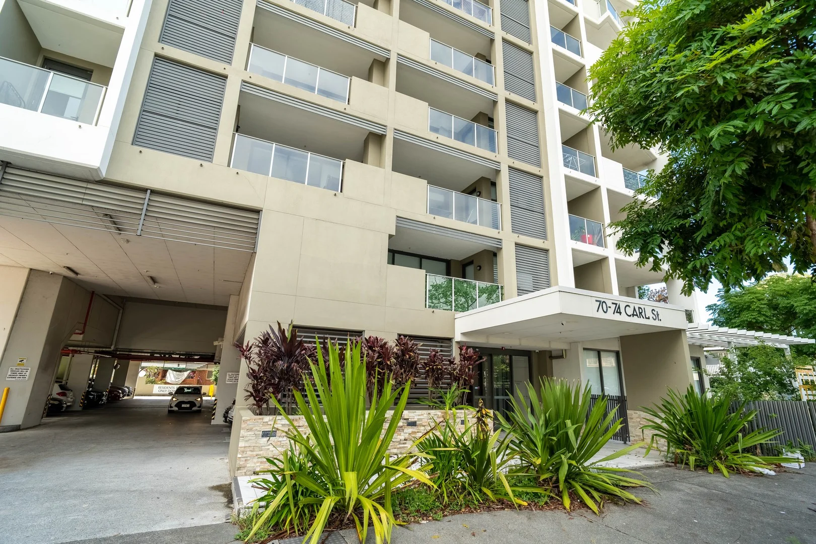1008/70 Carl Street, Woolloongabba QLD 4102