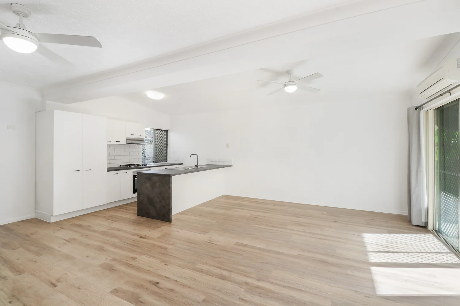 Additional image 3 of Unit 4/9-11 Mudjimba Beach Road, Mudjimba QLD 4564
