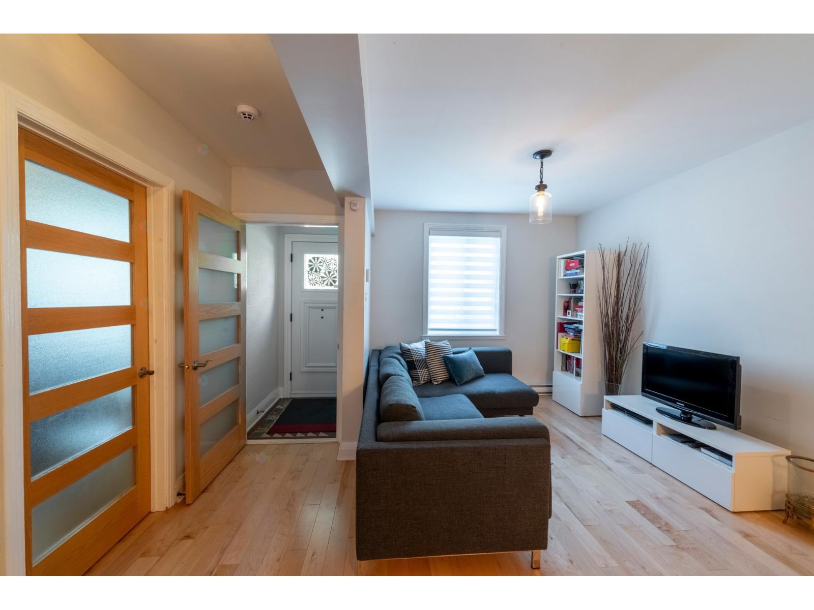 7224 Rue Chambord