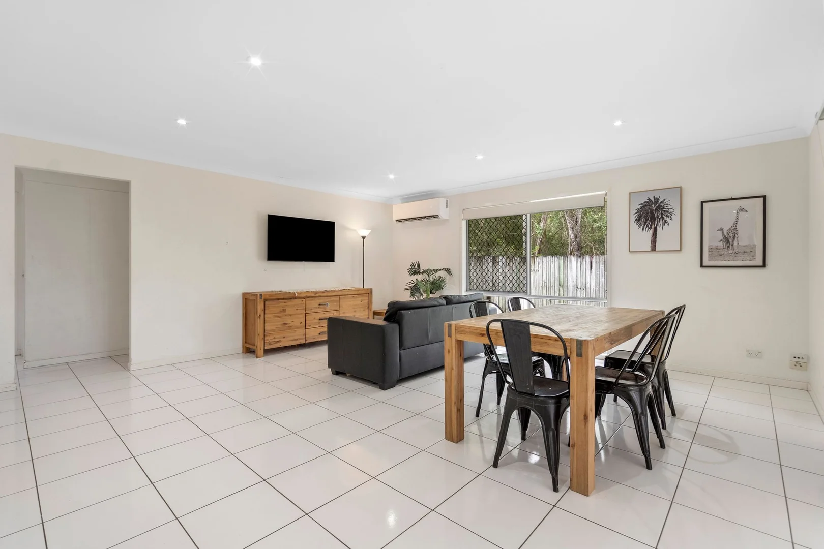 18 Debbie Way, Nerang QLD 4211 photo 4