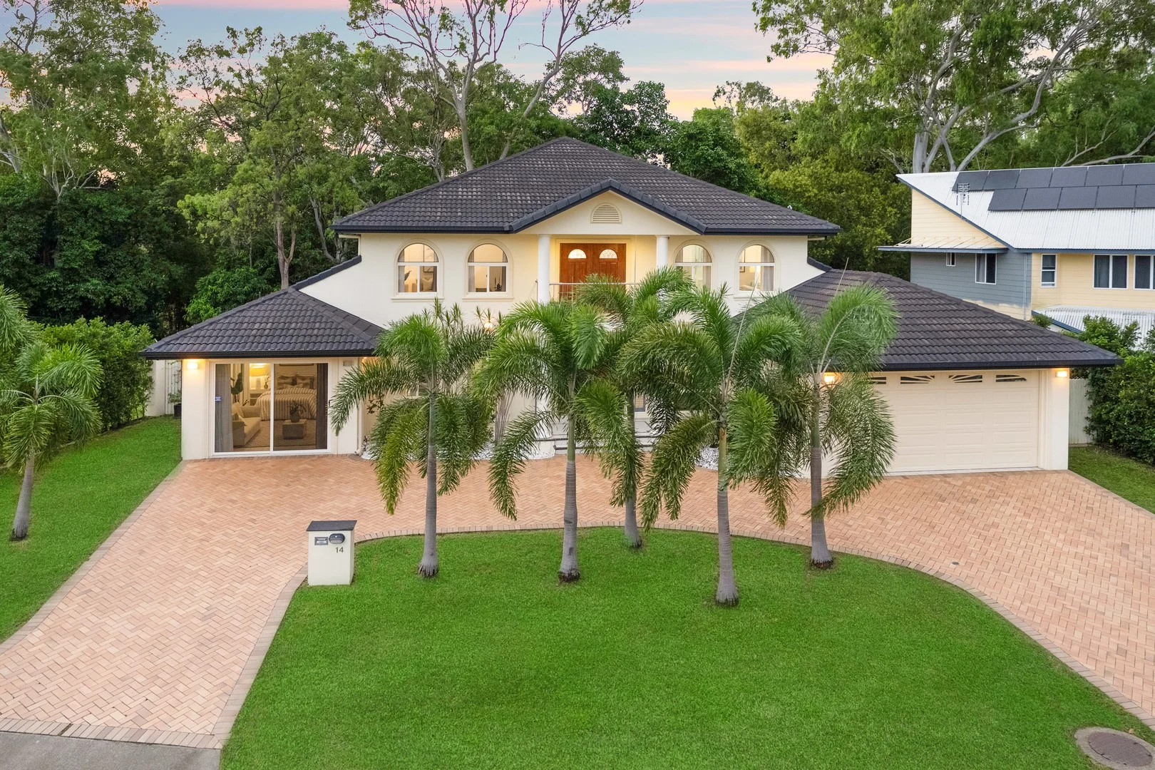 14 Regatta Crescent, Douglas QLD 4814