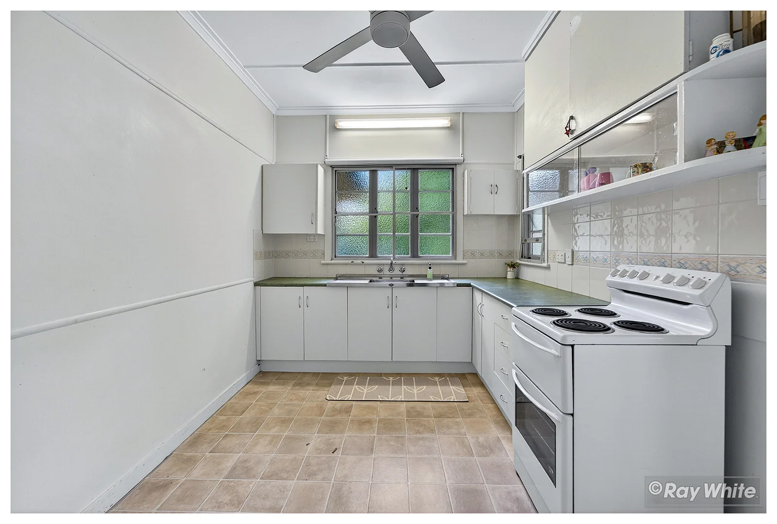 271 Denham Street Extended, The Range QLD 4700 photo 3