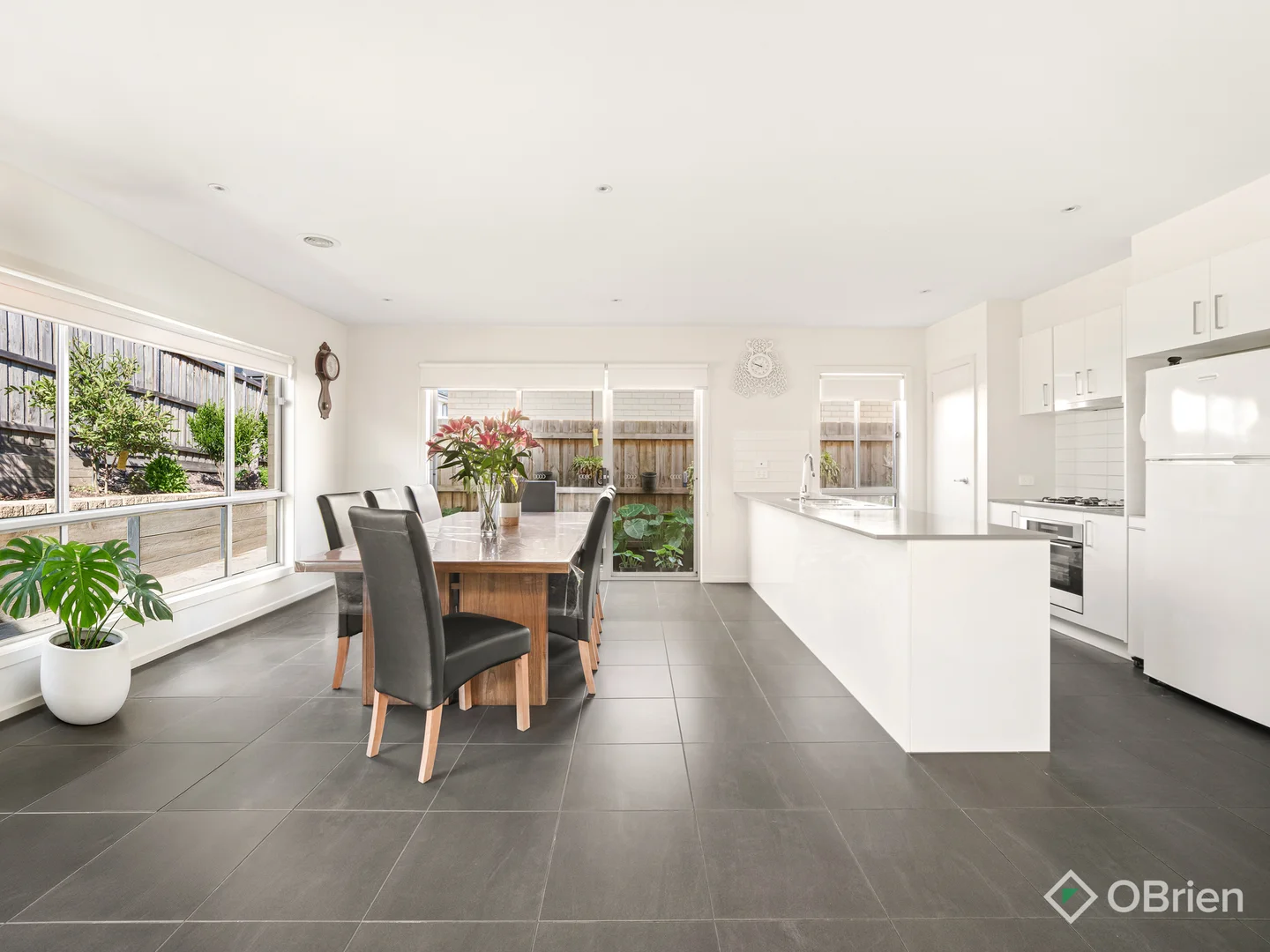 Additional image 2 of 33 Woodright Circuit, Cranbourne VIC 3977