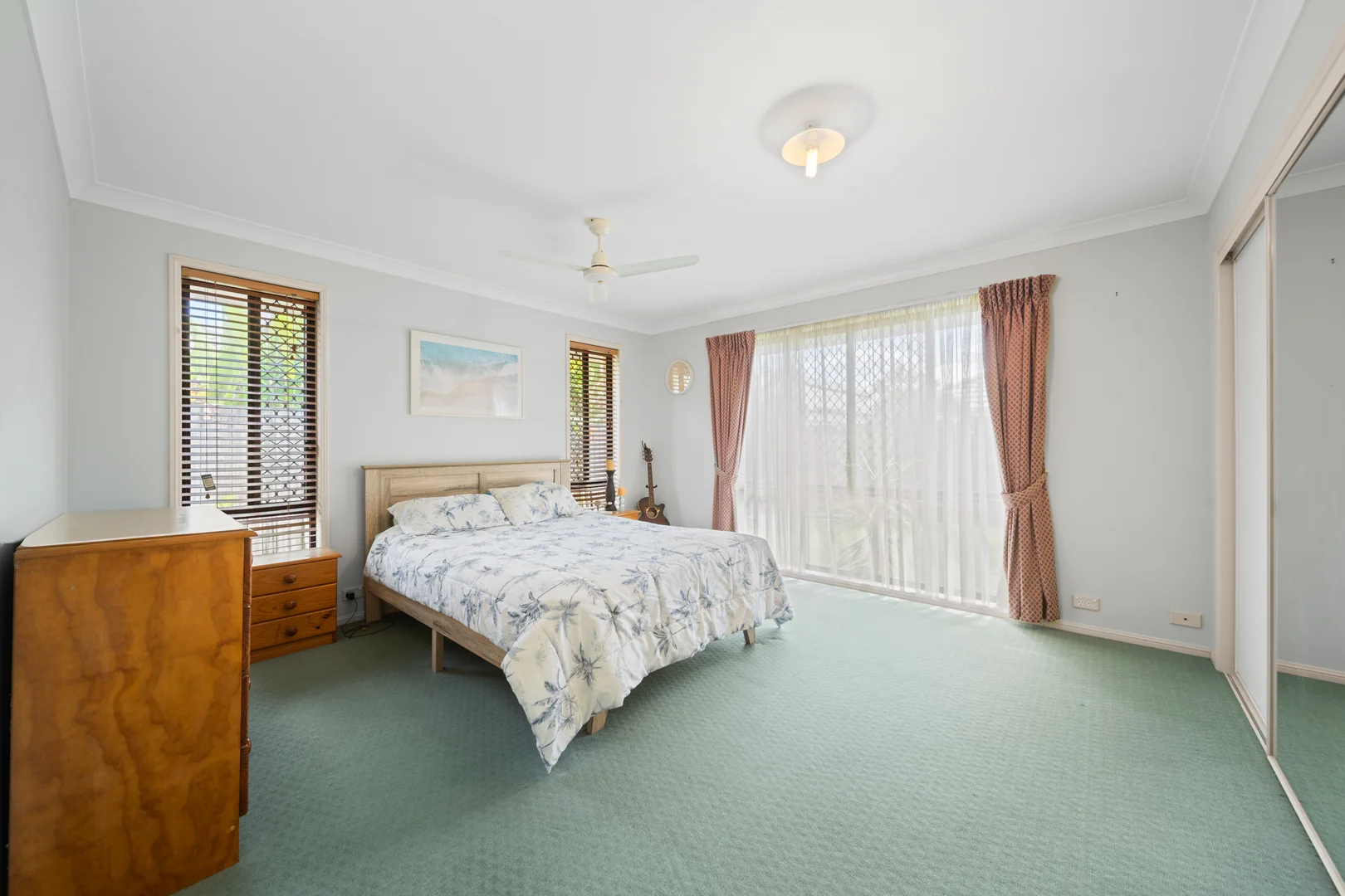 23 Dorian Crescent, Sippy Downs QLD 4556 photo 3