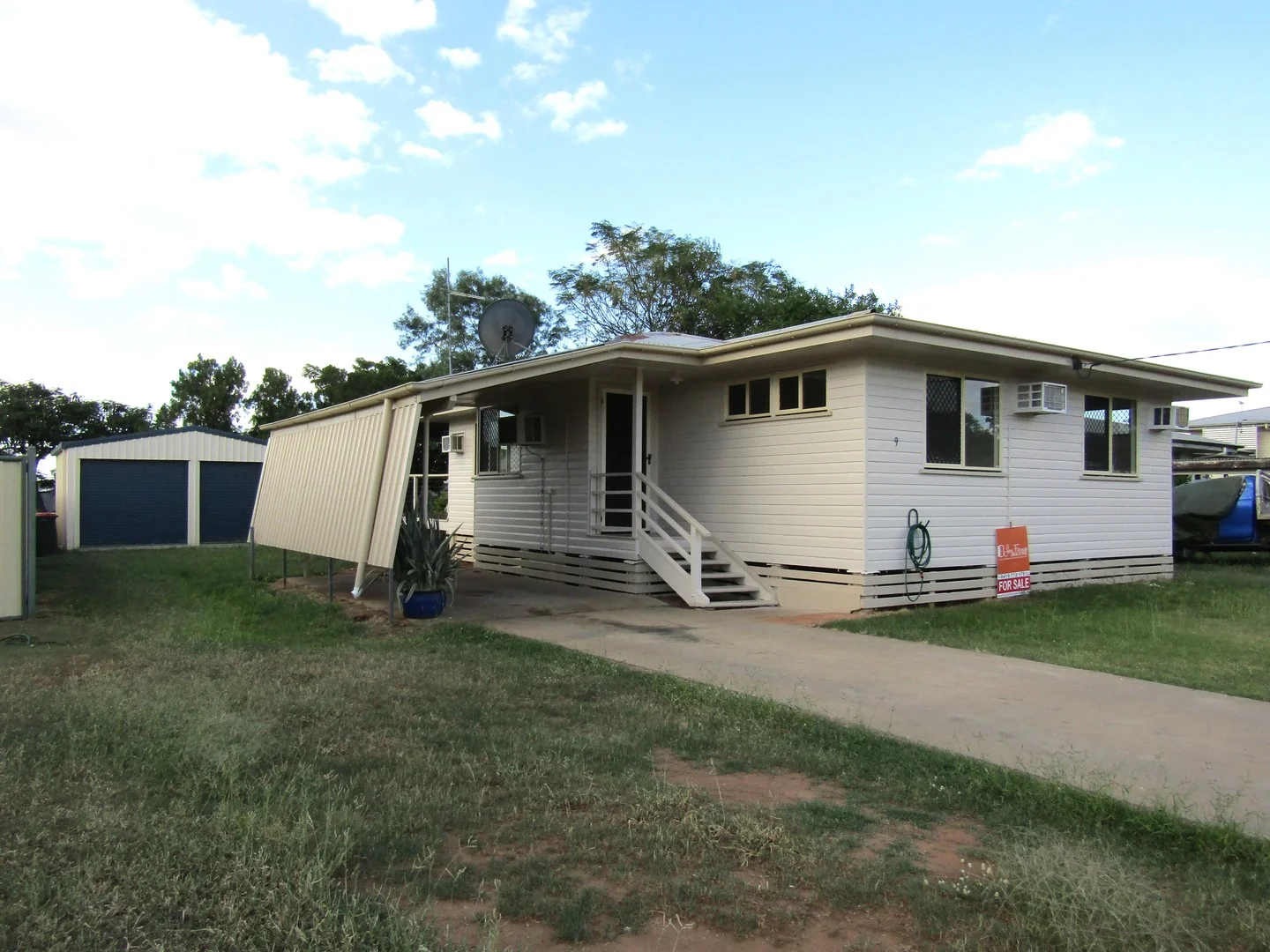 9 Fay Street, Blackwater QLD 4717