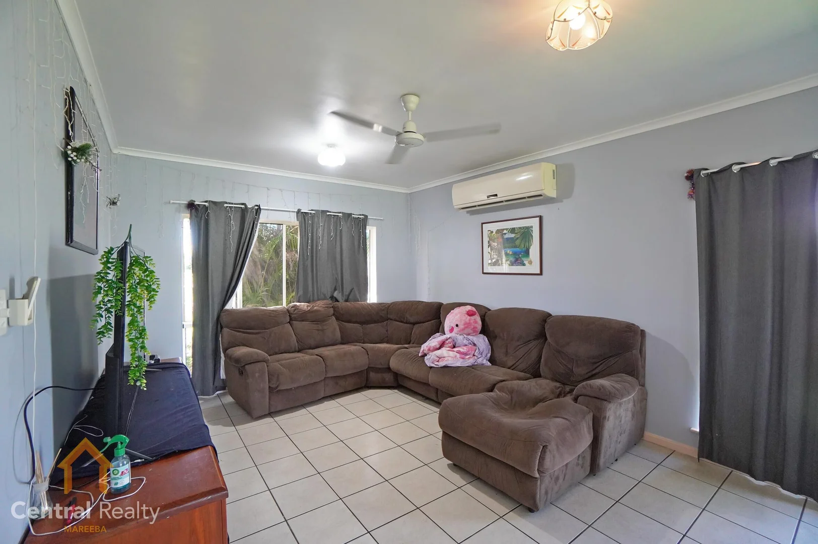 14 Mountain View Close, Mareeba QLD 4880 photo 4