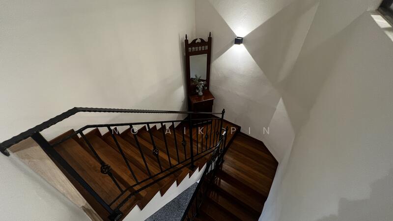 57 Cairnhill Road photo 5