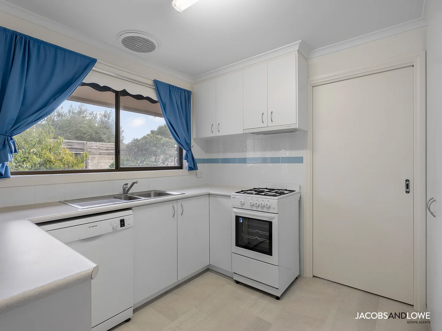 Additional image 3 of 2/2-4 Pitt Street, Mornington VIC 3931
