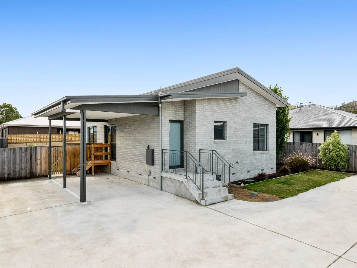 2/7 Venerable Drive, Rokeby TAS 7019