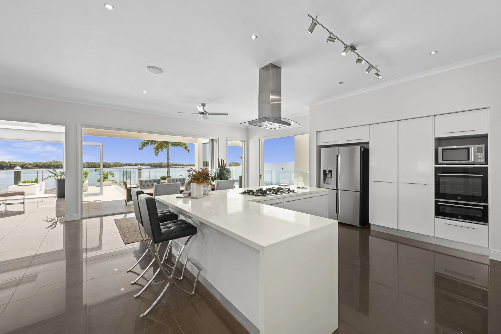 Additional image 5 of 23 Knightsbridge Parade West, Sovereign Islands QLD 4216