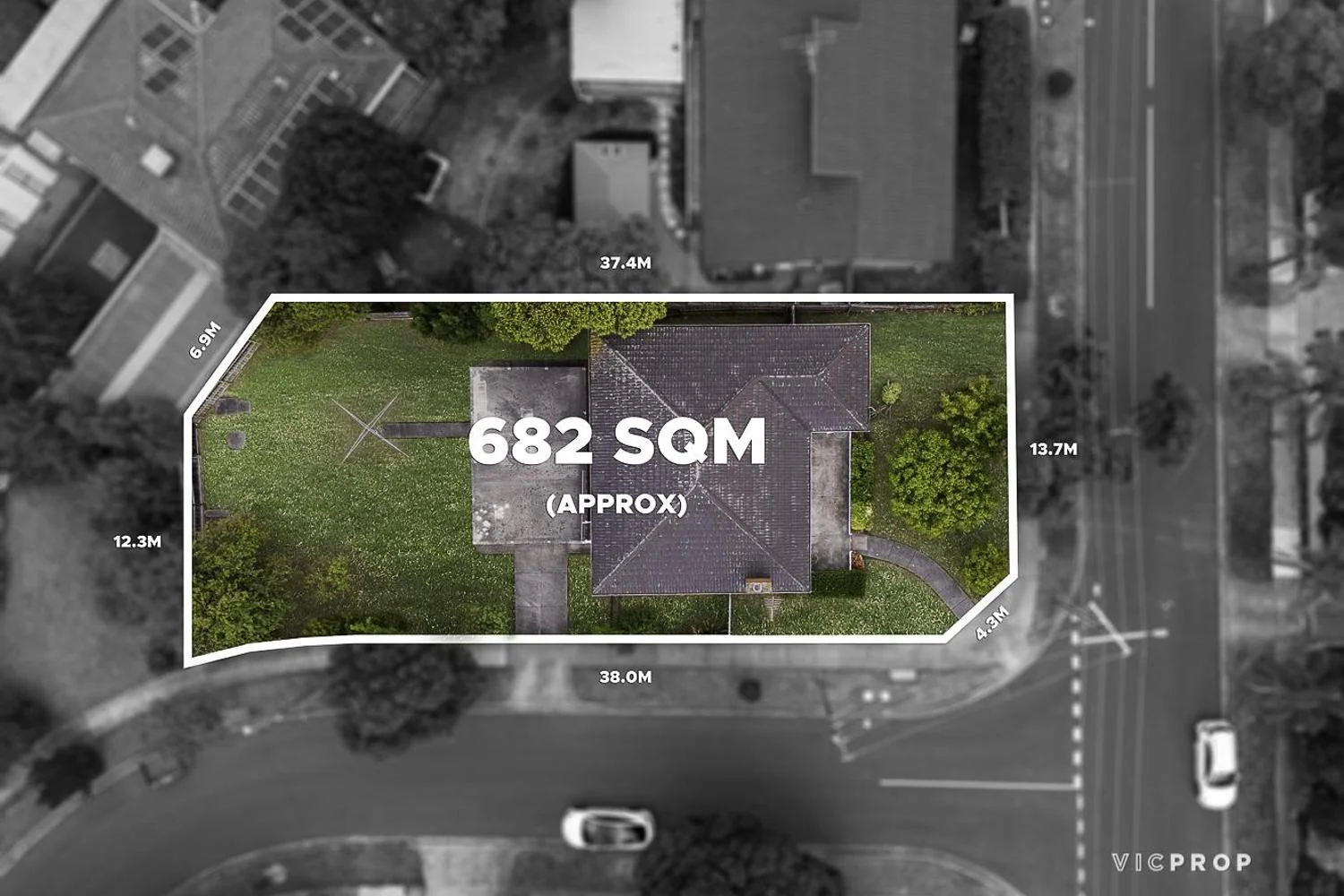 4 Norfolk Circuit, Doncaster VIC 3108