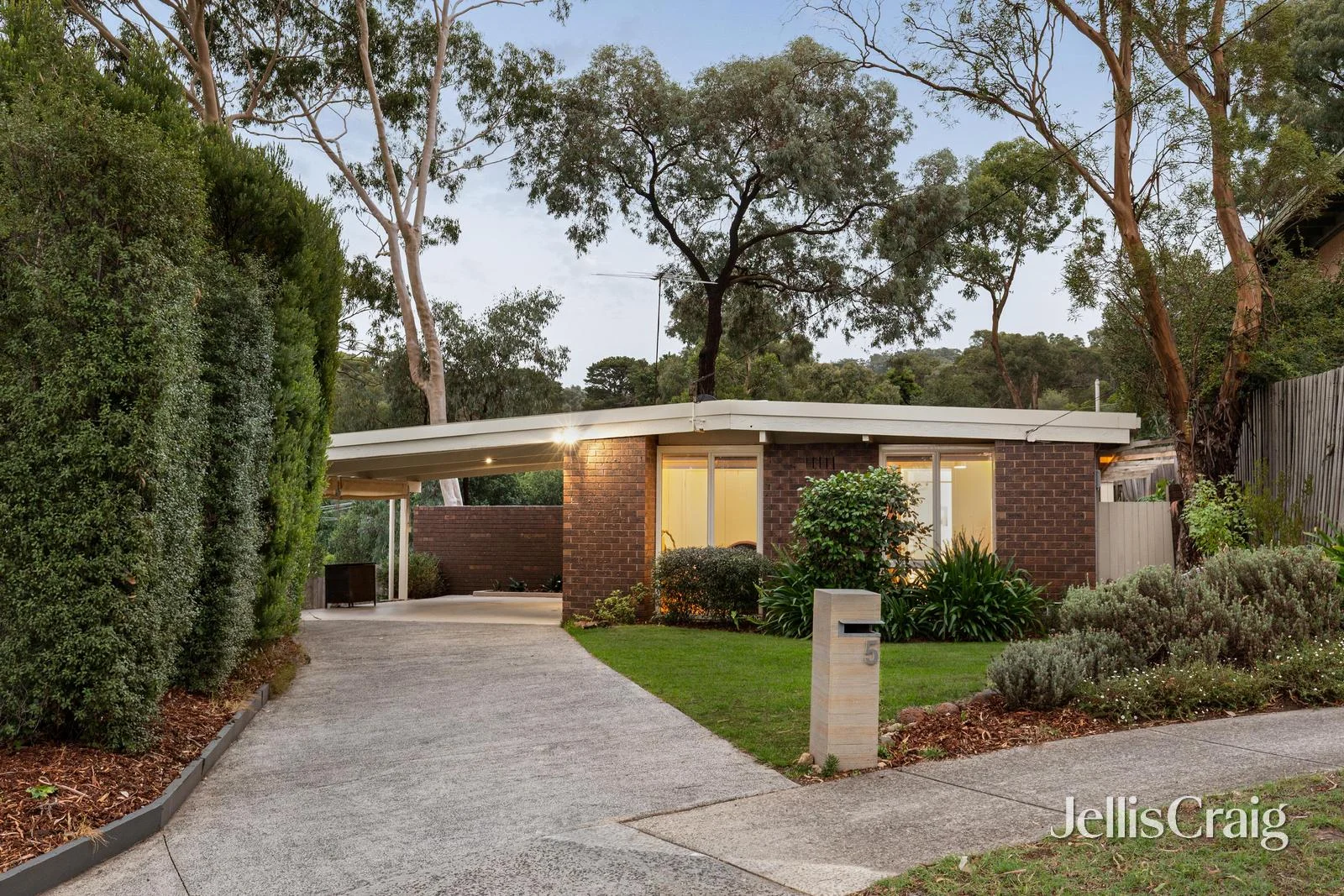 5 Parook Court, Diamond Creek VIC 3089