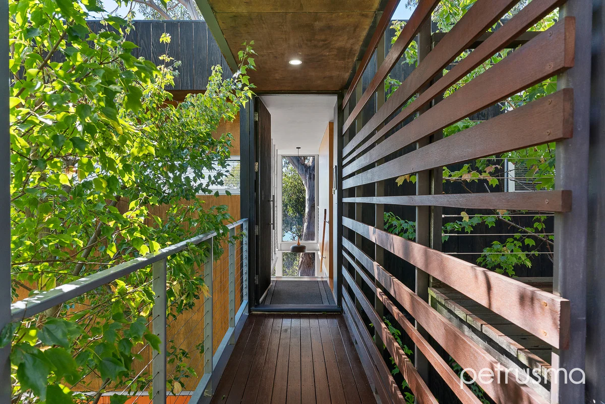 Additional image 31 of 20 Earlwood Court, Taroona TAS 7053