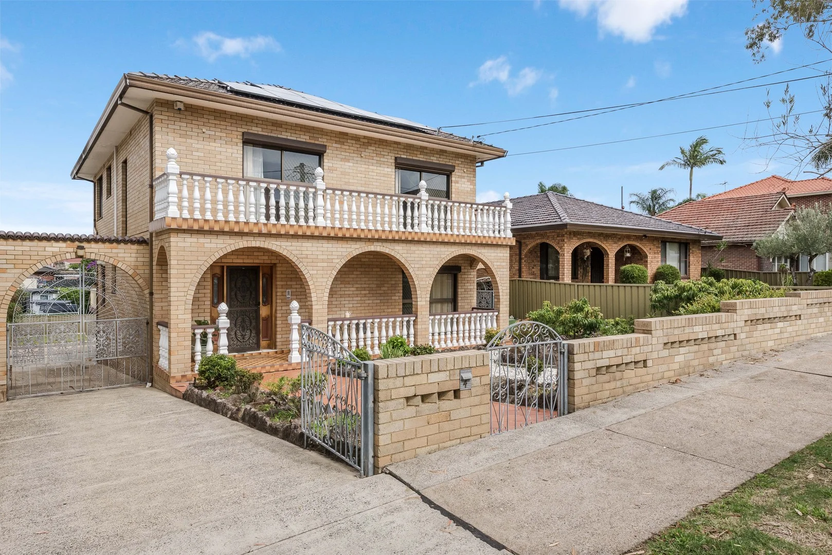 4 Gueudecourt Avenue, Earlwood NSW 2206