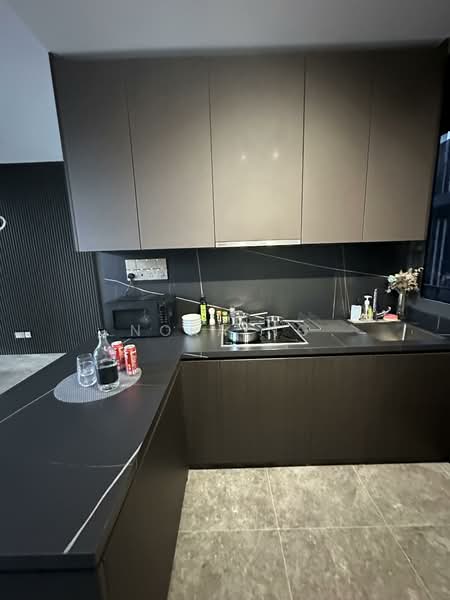 97 Holland Road photo 2