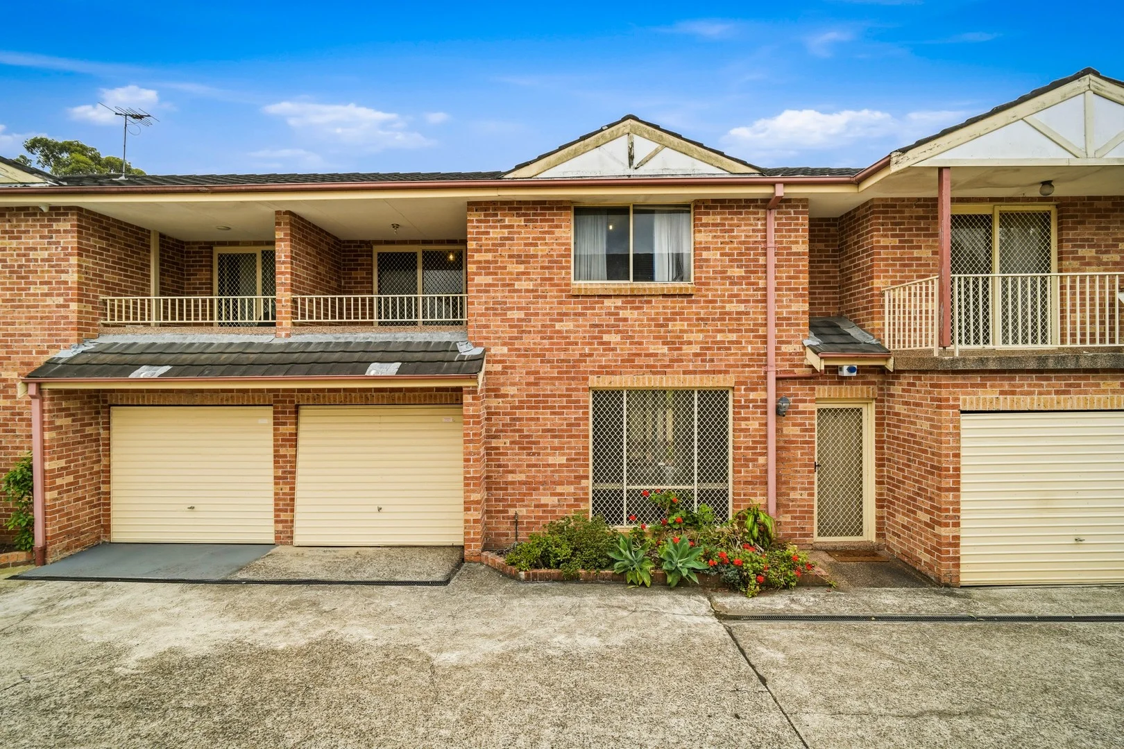 2/31-33 Derby Street, Rooty Hill NSW 2766