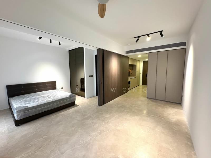 2 Harbourfront Avenue