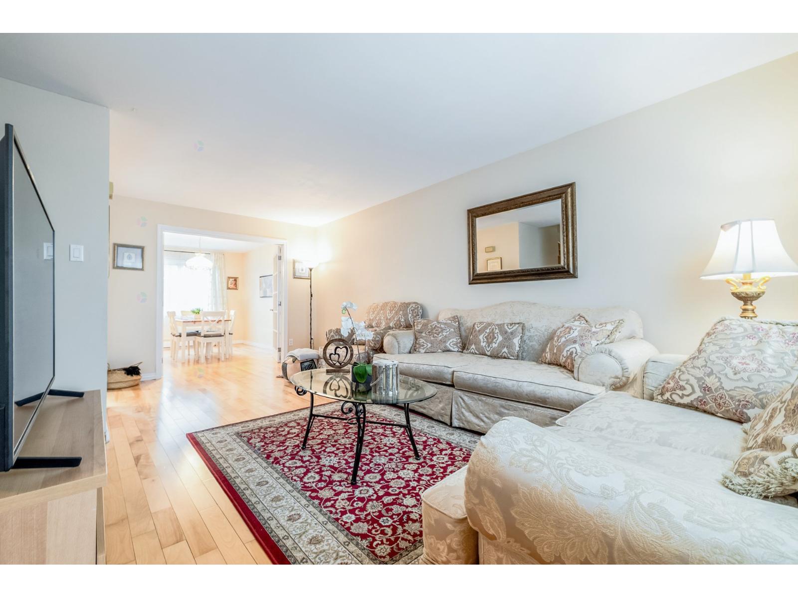 57 Av. Grandview