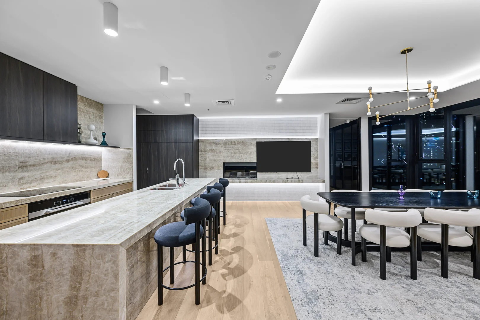 Additional image 28 of 906/15-17 Cannes Avenue, Surfers Paradise QLD 4217