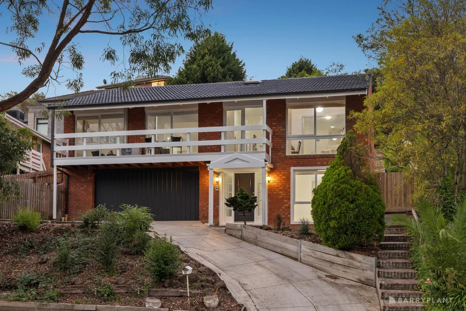 49 Long Valley Way, Doncaster East VIC 3109