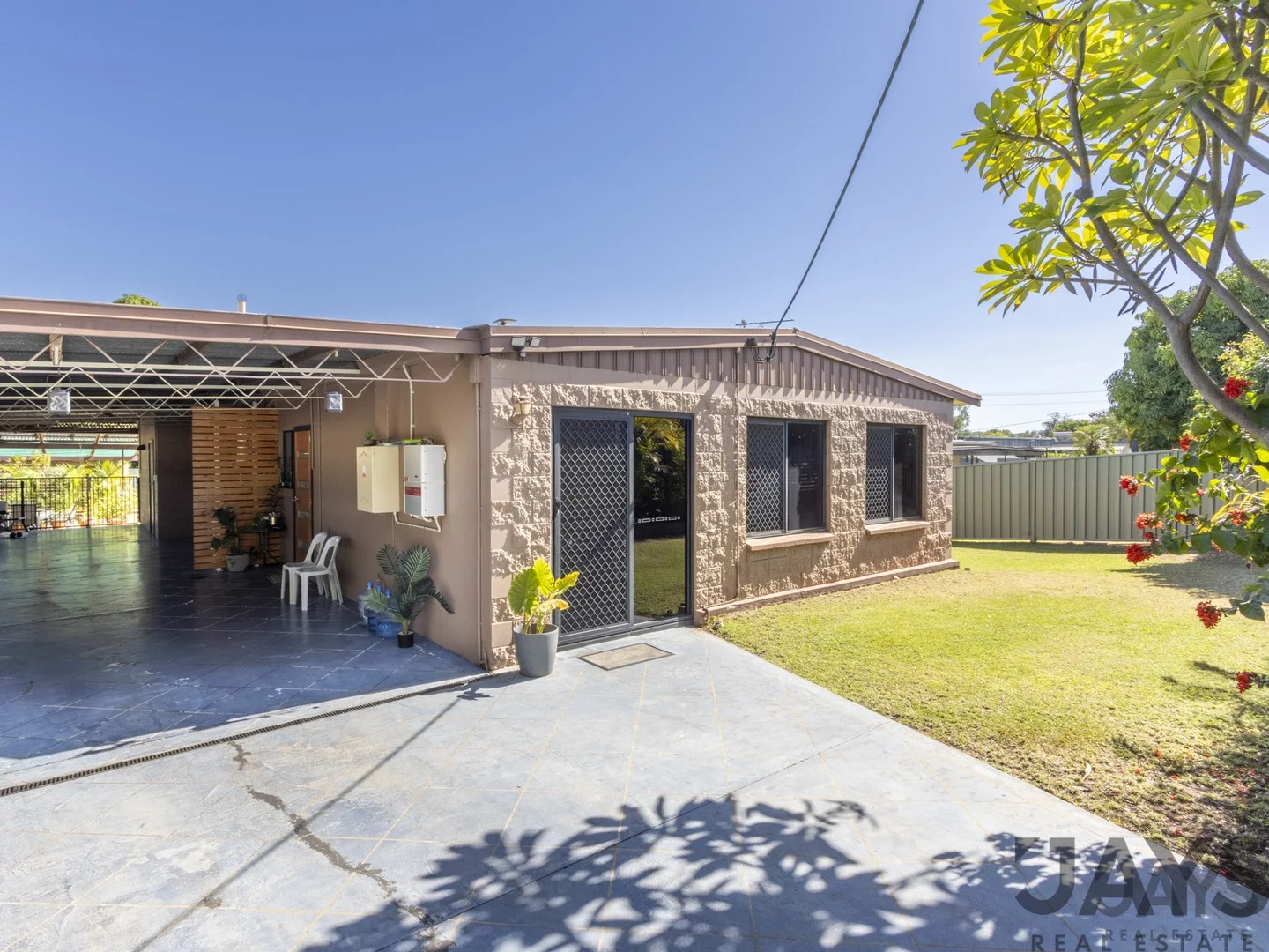 9 Beverly Lane, Mount Isa QLD 4825
