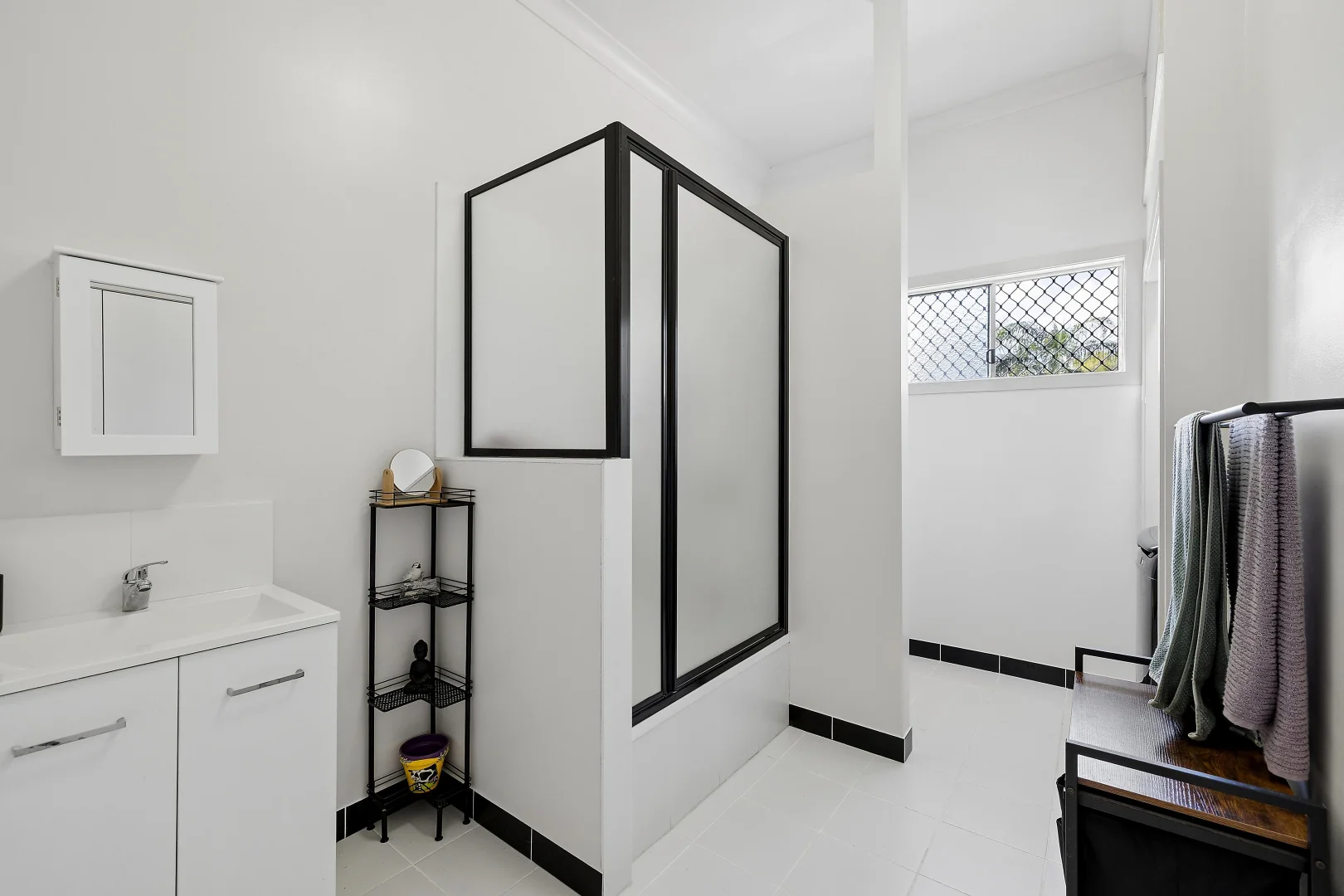Additional image 4 of 351A Lakes Creek Road, Koongal QLD 4701