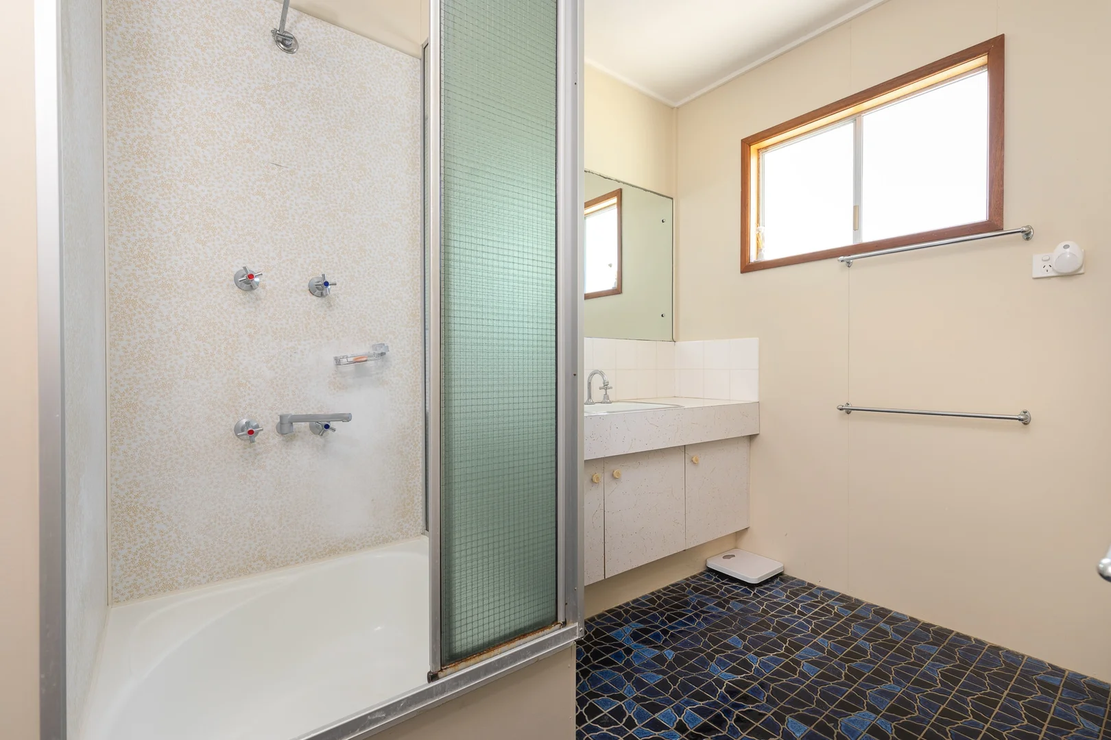Additional image 18 of 15 Galeen Street, Point Lookout QLD 4183