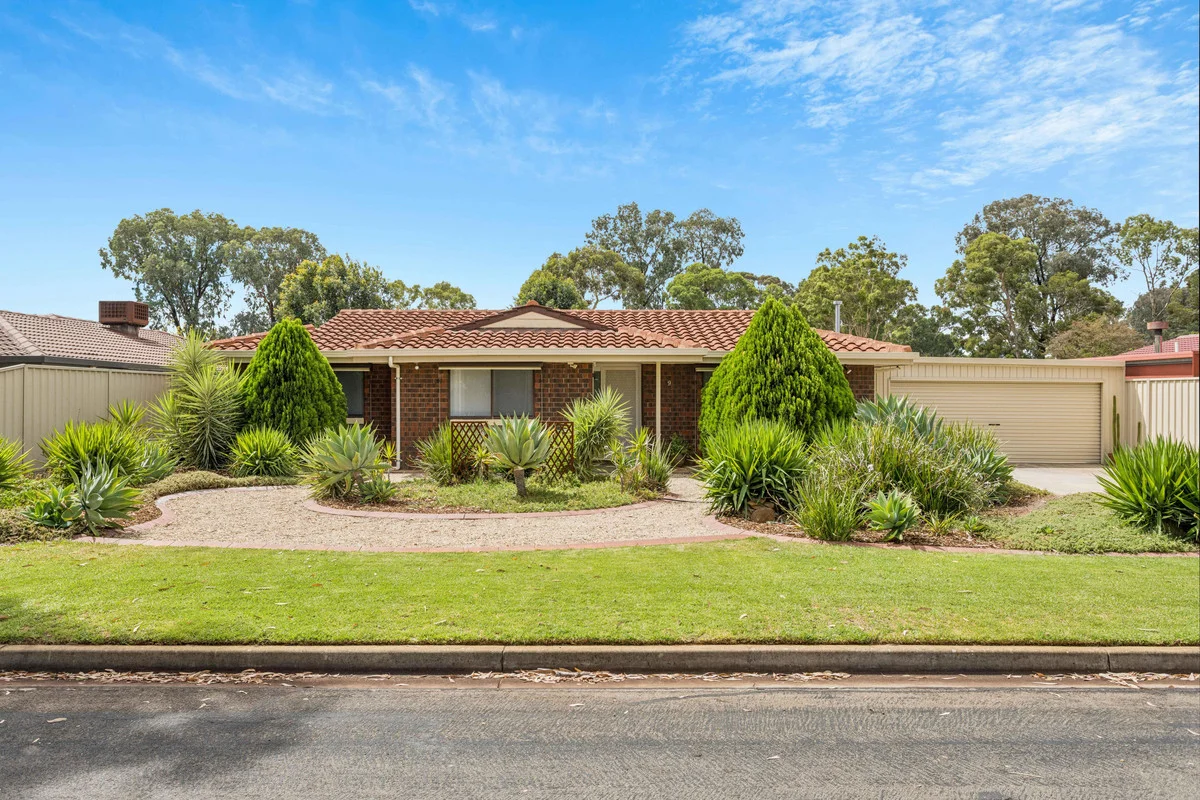 9 Coleridge Drive, Salisbury Park SA 5109