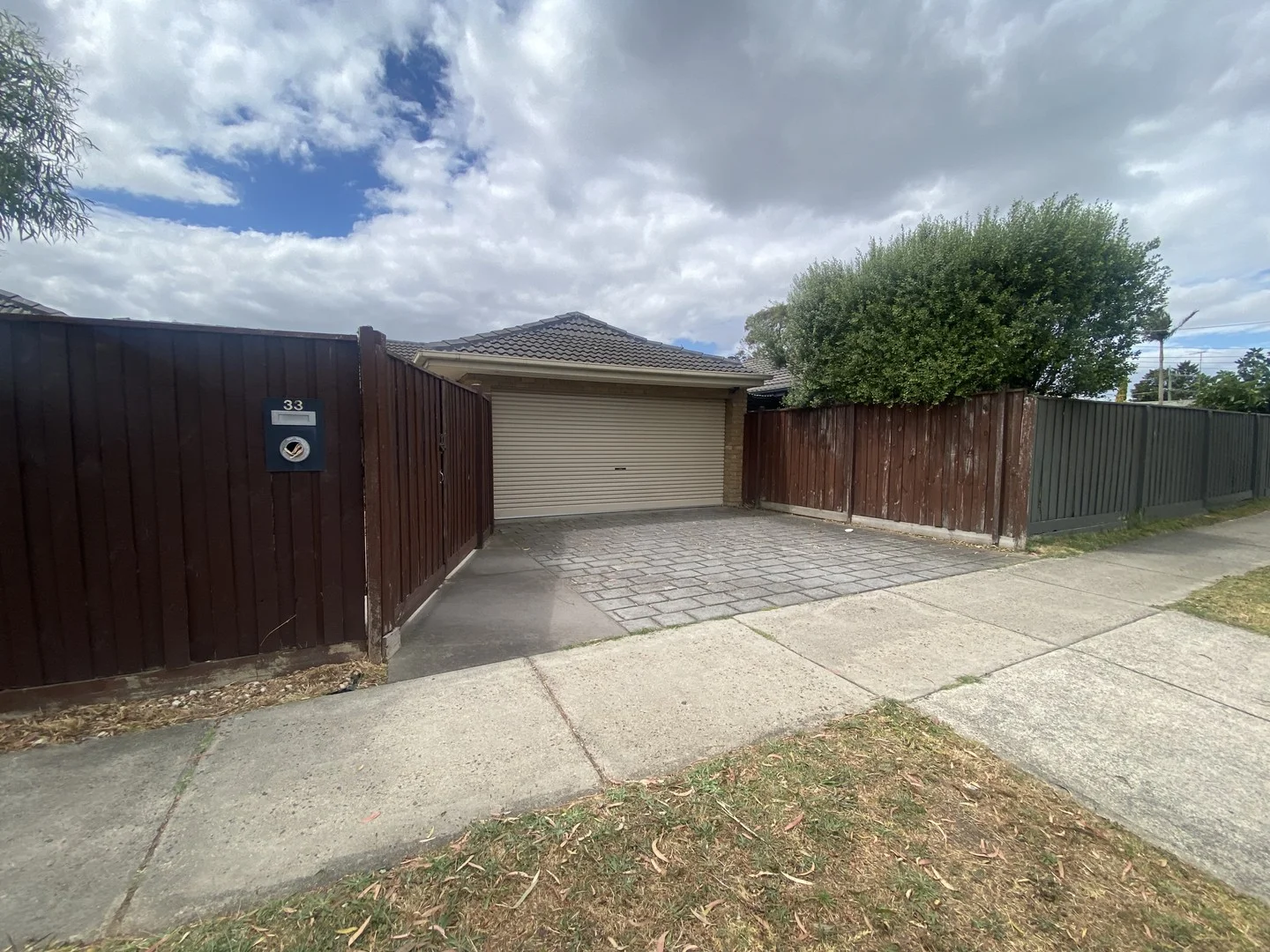 33 Camms Road, Cranbourne VIC 3977