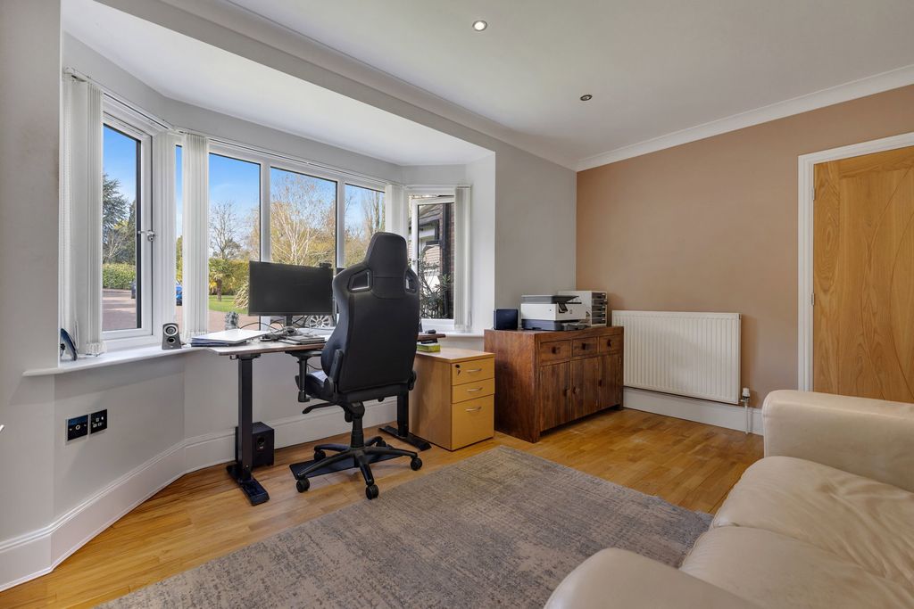Additional image 13 of 5 bed detached house for saleHolling Moor Lane, Wickersley, Rotherham S66