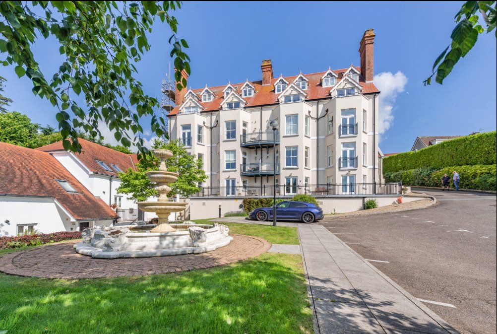 2 bed flat for saleFlat 12A Mansion House, Bryn Y Mor, Narberth Road, Tenby, Pembrokeshire SA70