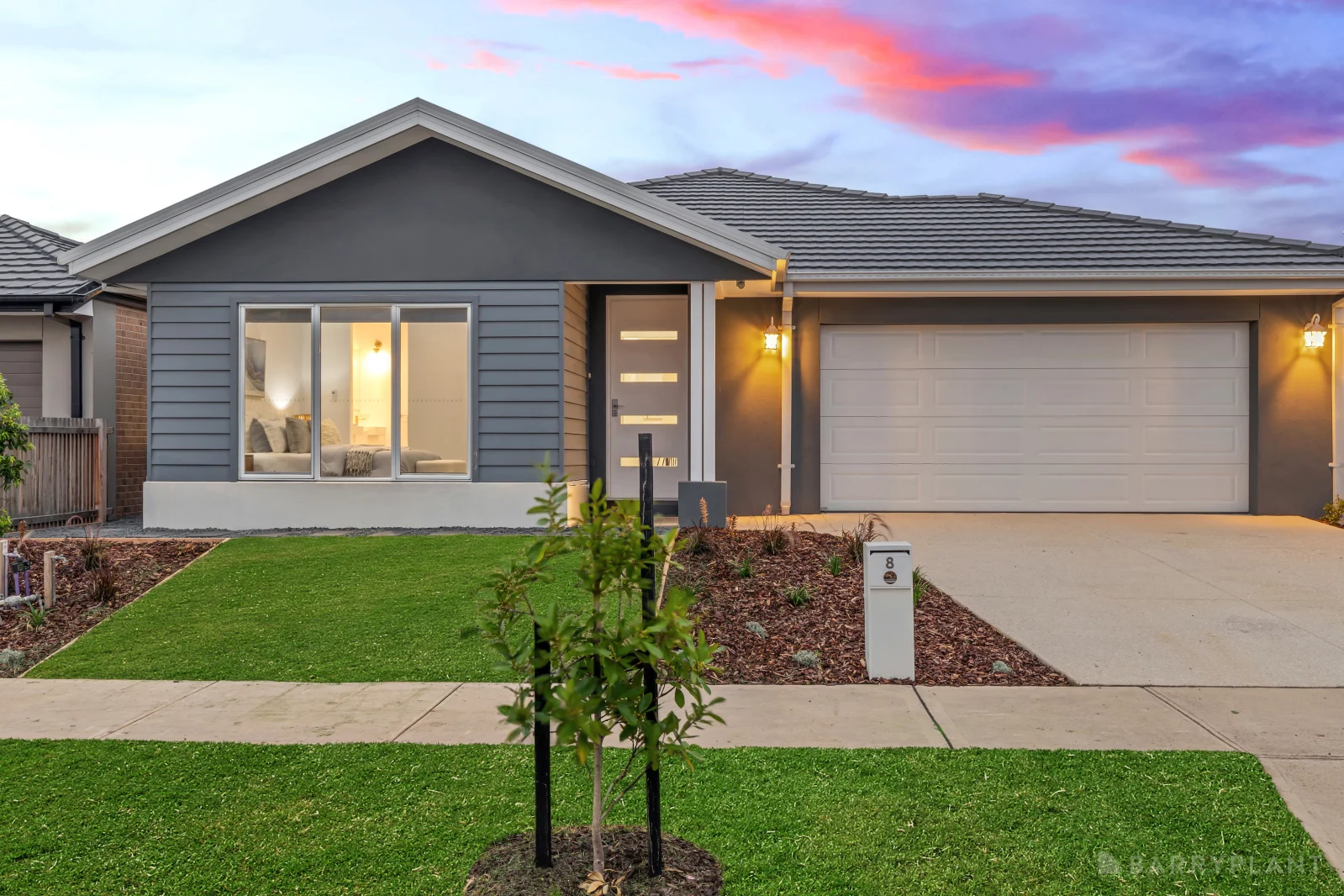 8 Praise Street, Clyde North VIC 3978