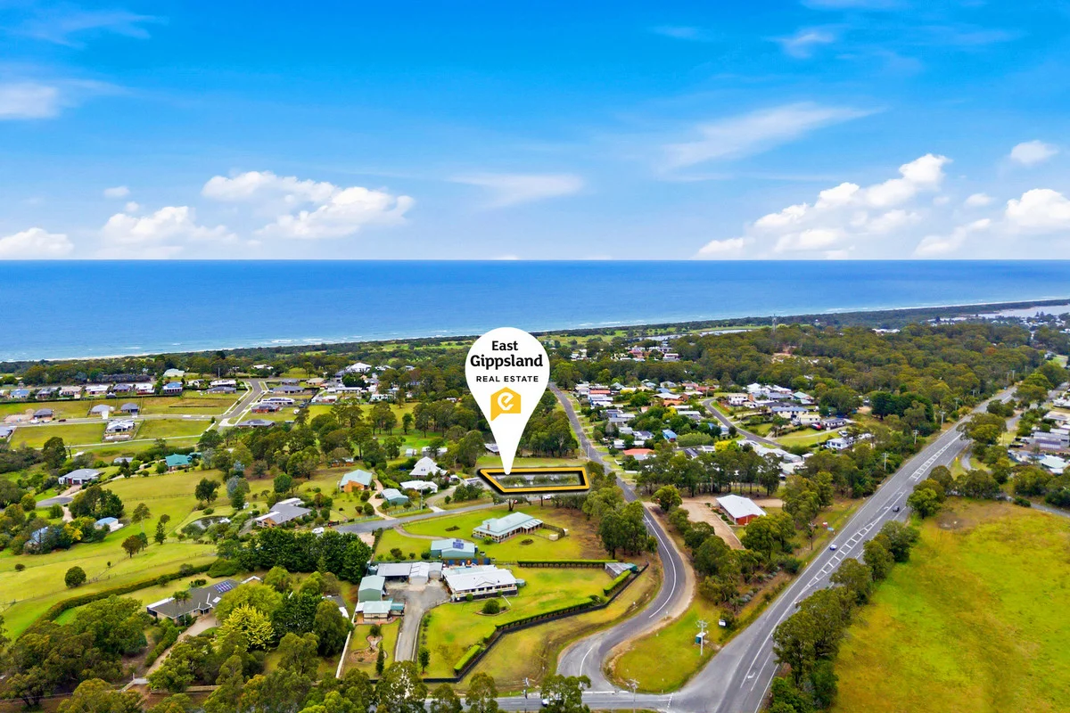 Additional image 27 of 2 Reggardo Rise, Lakes Entrance VIC 3909