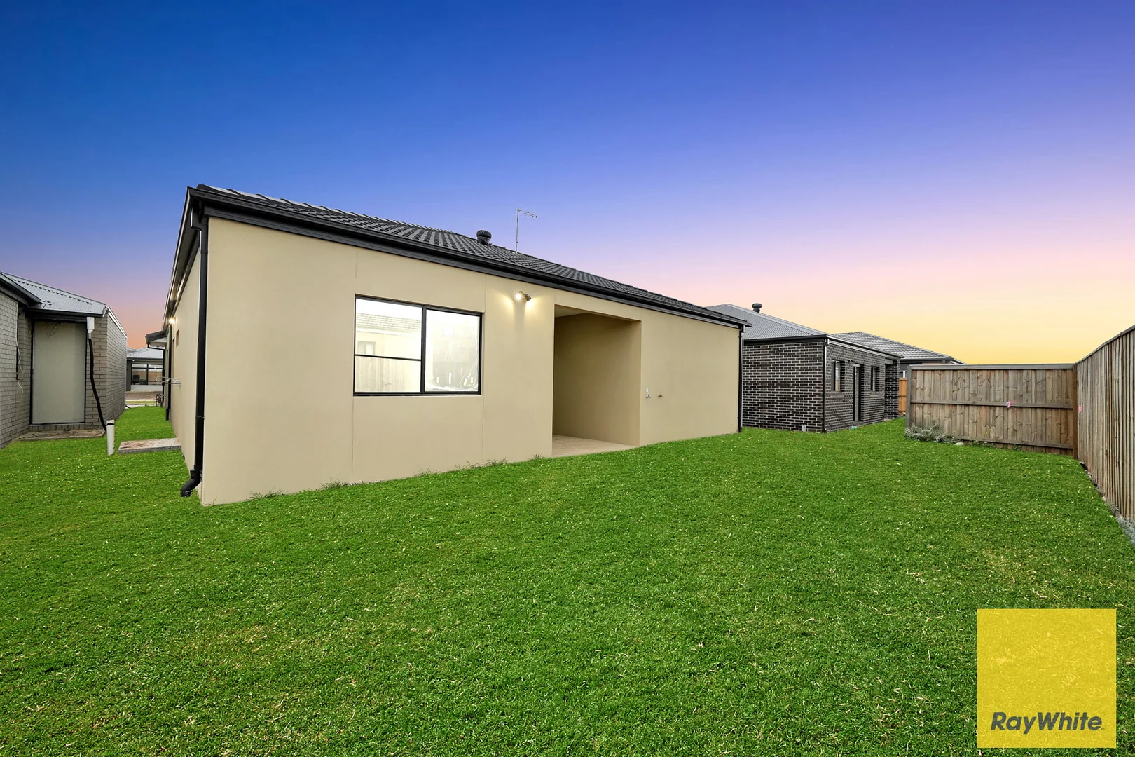 Additional image 16 of 15 Farmingdale Street, Manor Lakes VIC 3024