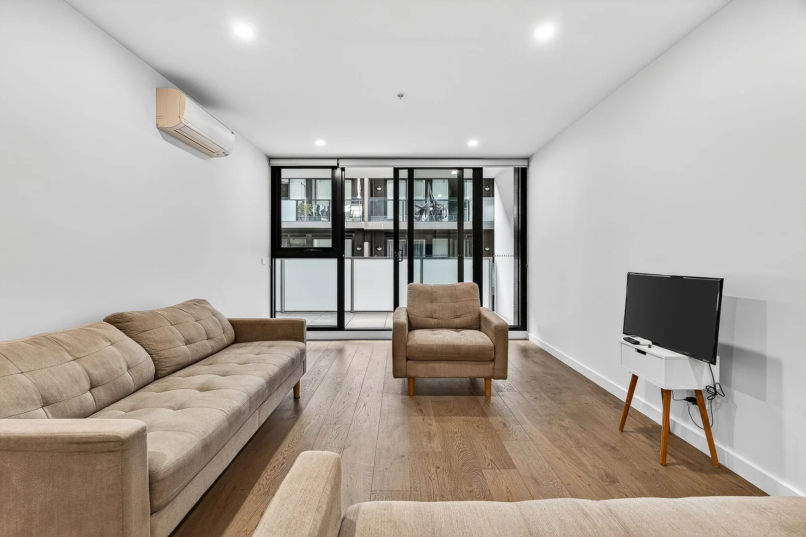Additional image 4 of 711/600 Doncaster Road, Doncaster VIC 3108