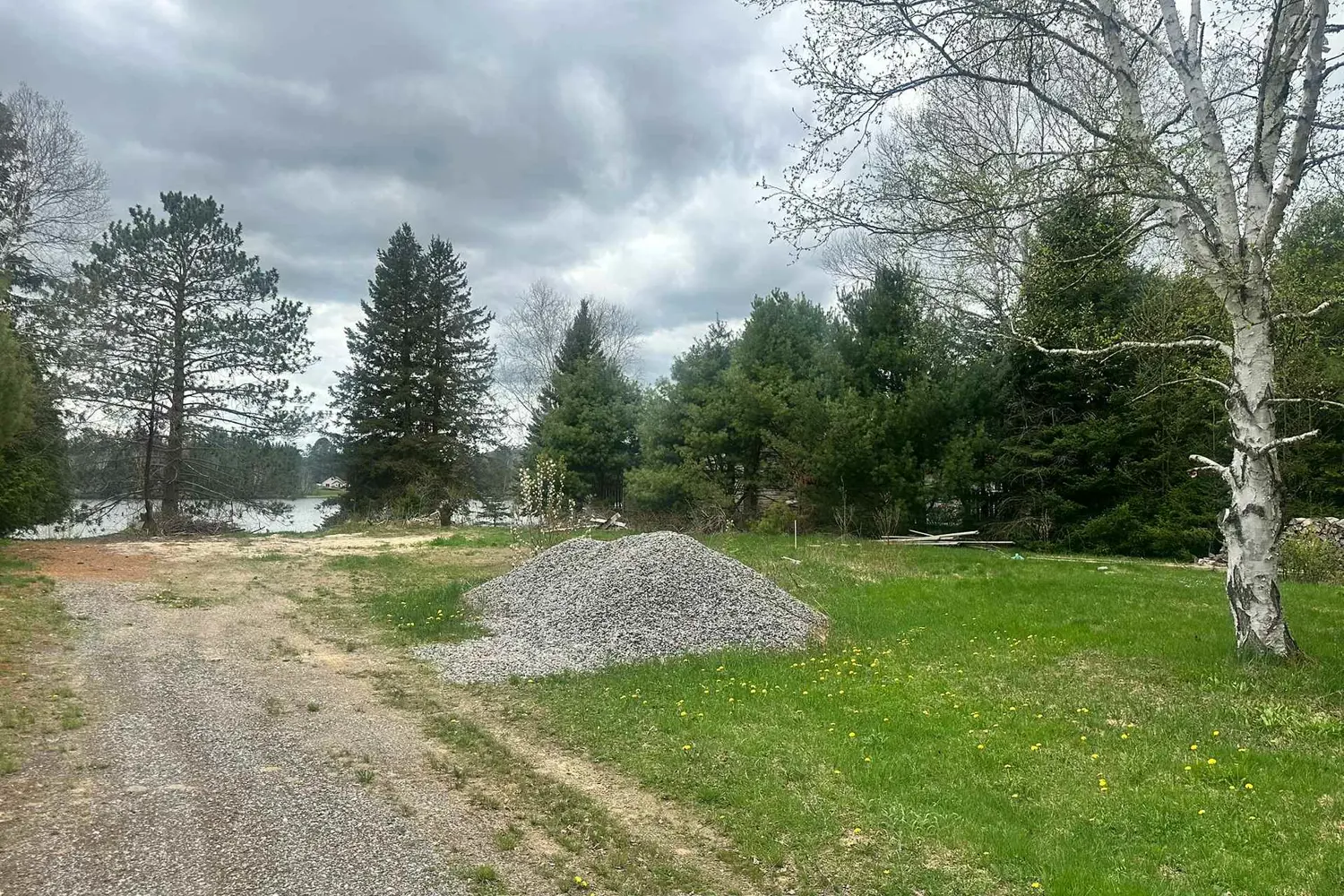 158 Lakeview Avenue photo 4