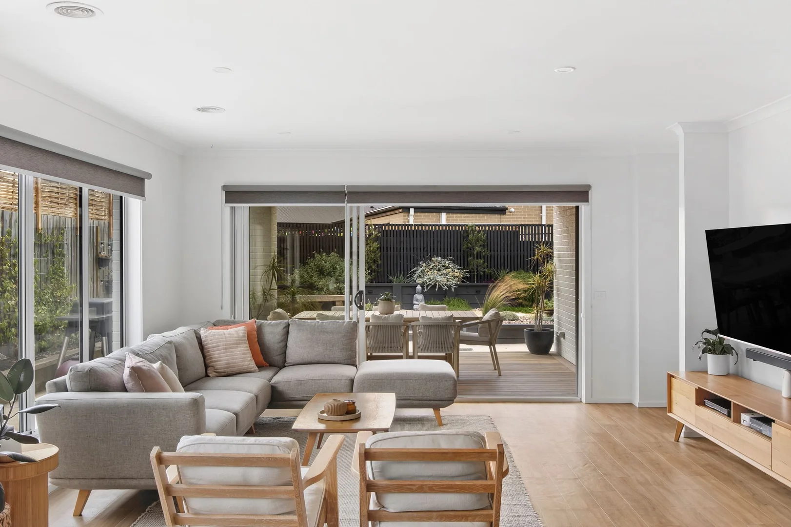16 Shoalhaven Boulevard, Mount Duneed VIC 3217 photo 5