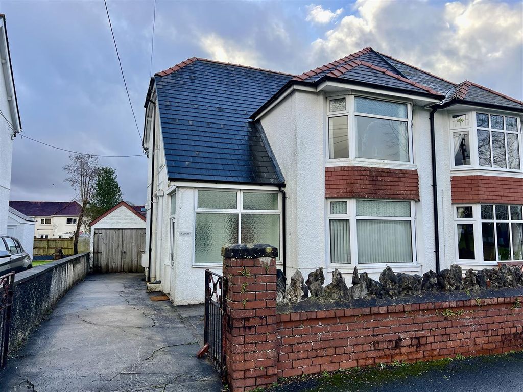 3 bed semi-detached house for saleOld Road, Ammanford SA18