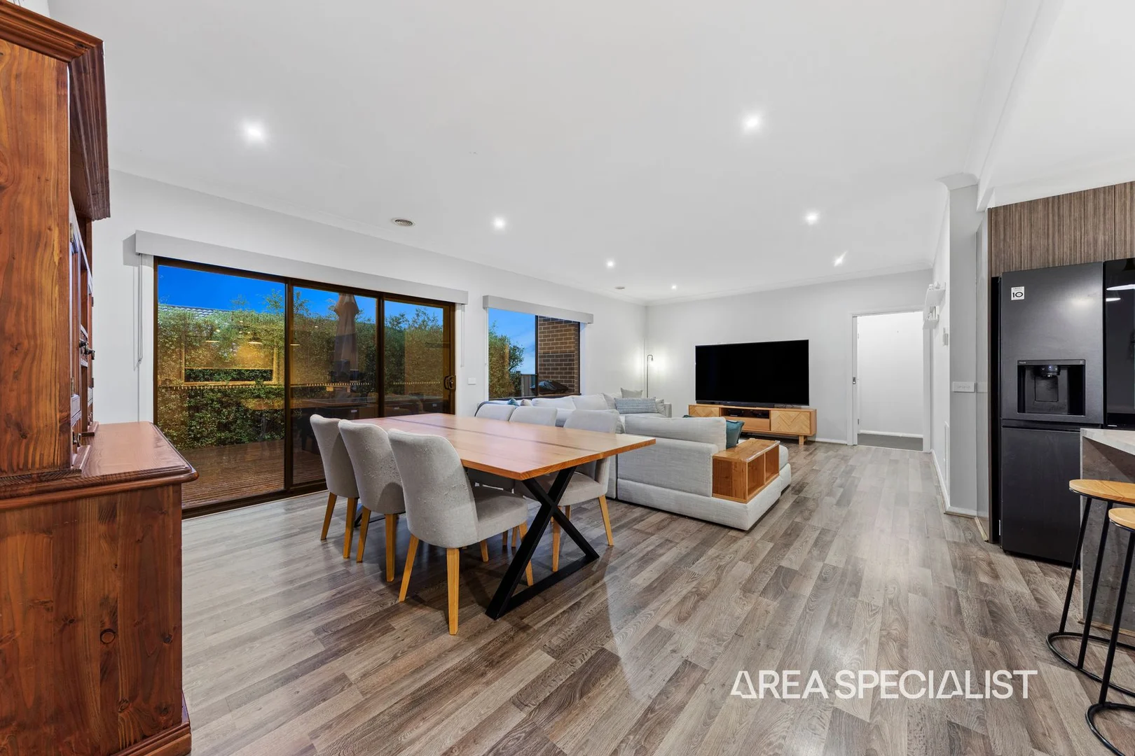 Additional image 22 of 8 Ontario Drive, Pakenham VIC 3810