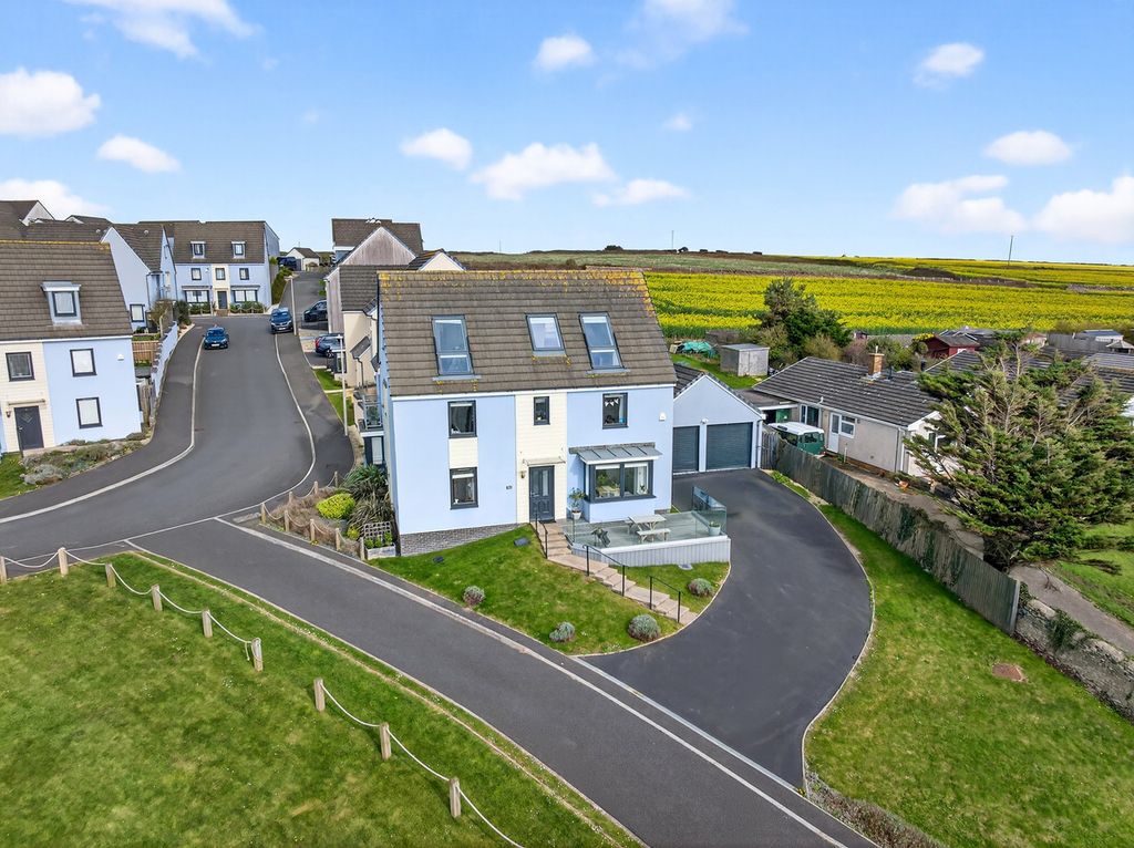 6 bed detached house for saleChannel View, Ogmore-By-Sea CF32