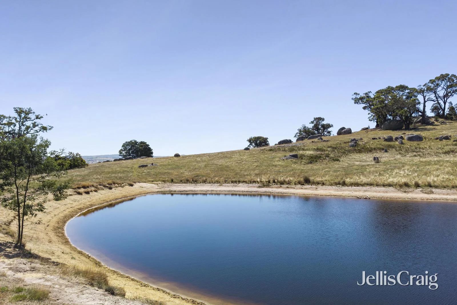 995 Lancefield-Pyalong Road, Nulla Vale VIC 3435 photo 2