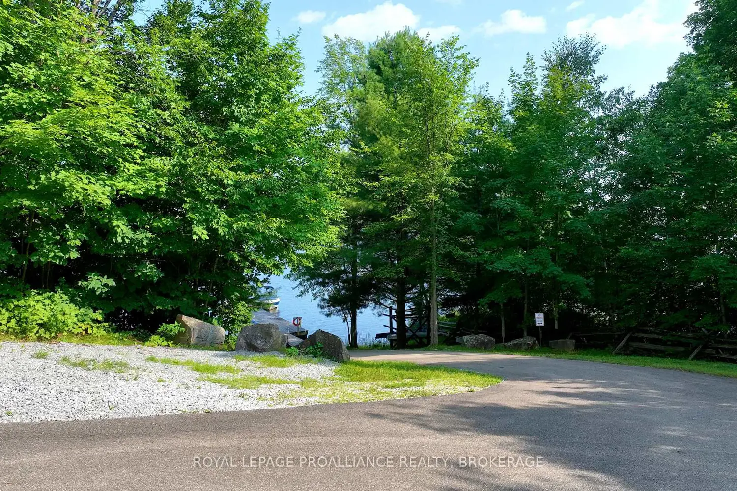 Additional image 5 of 572 Oak Bluffs Road