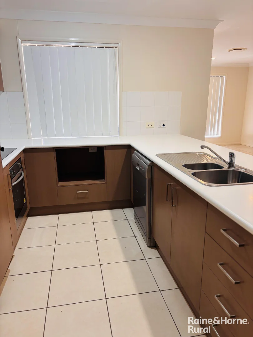 Additional image 3 of 14 Beetson Drive, Roma QLD 4455