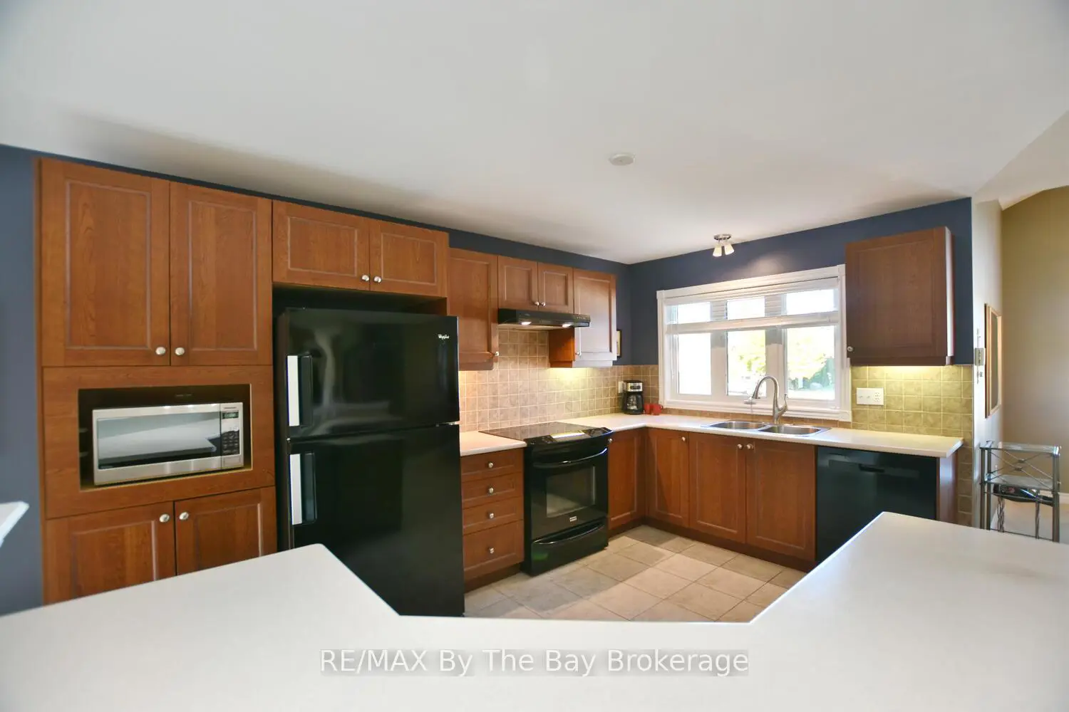 10 Cherry Sands Crescent photo 4