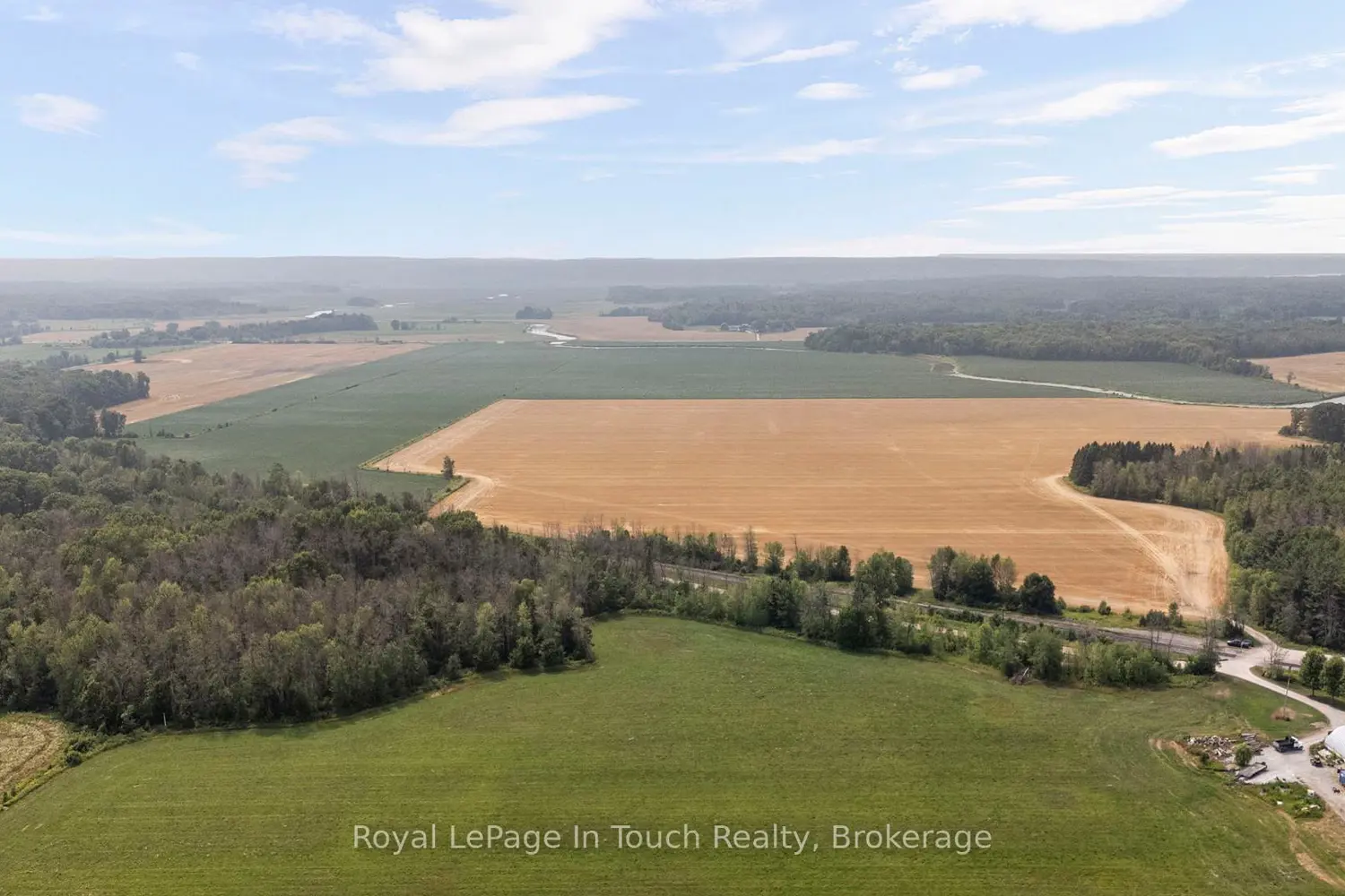 1561 Lovering Line photo 2
