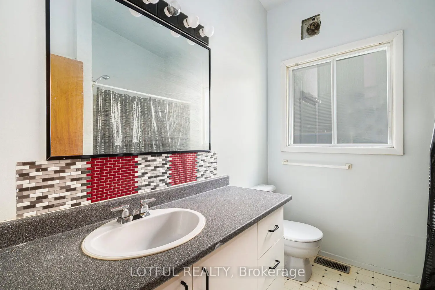 Additional image 16 of 328 Perrier Avenue