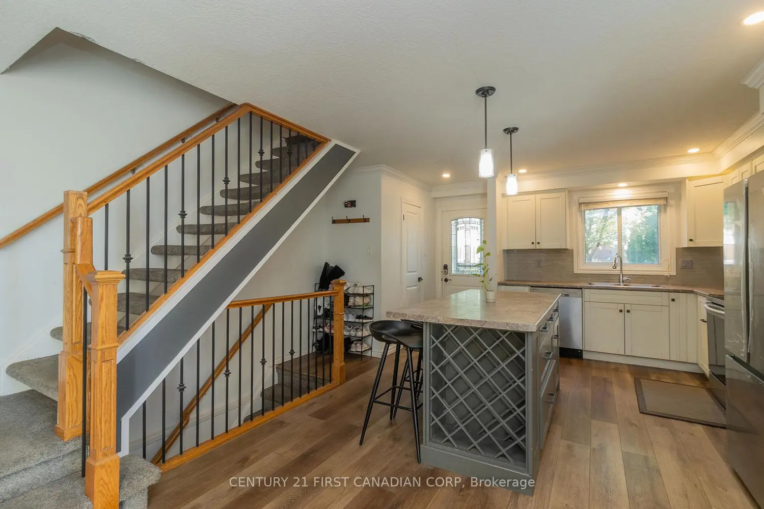 230 Clarke Road 66 photo 4