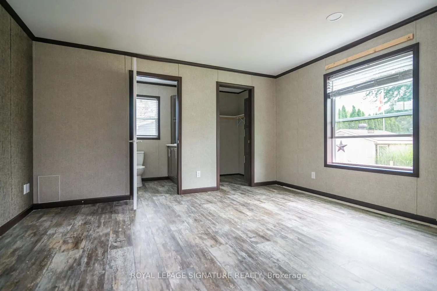 Additional image 11 of 126 Regency Drive