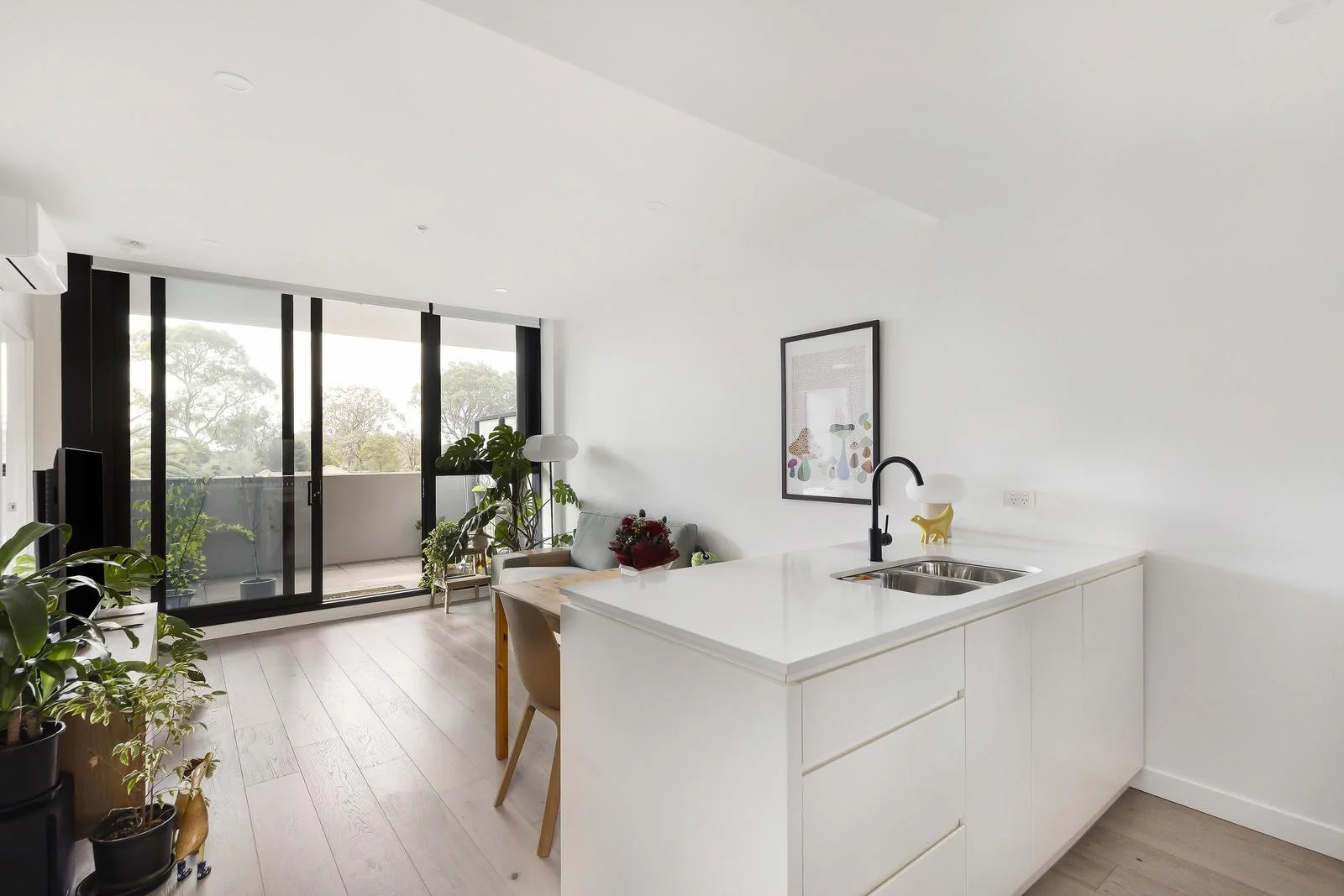 Additional image 5 of 318D/45 Linden Avenue, Ivanhoe VIC 3079
